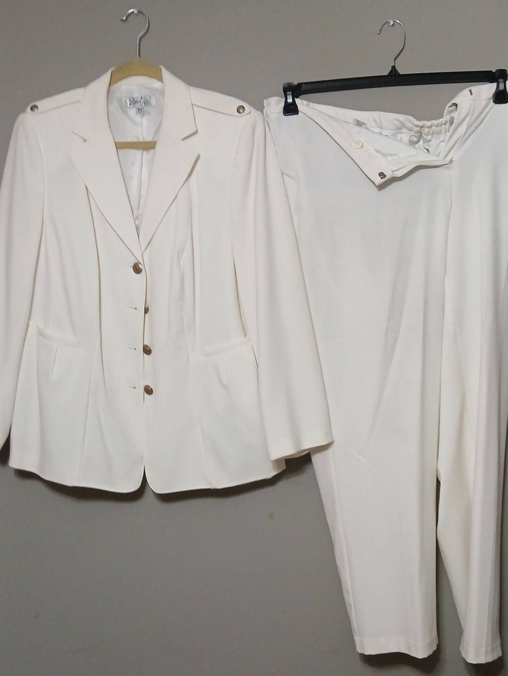 Women's Cream Tailored Blazer and Trouser Set
